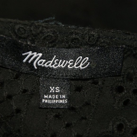 MADEWELL Black Eyelet Tiered Button-Back Top sz XS - Picture 9 of 15